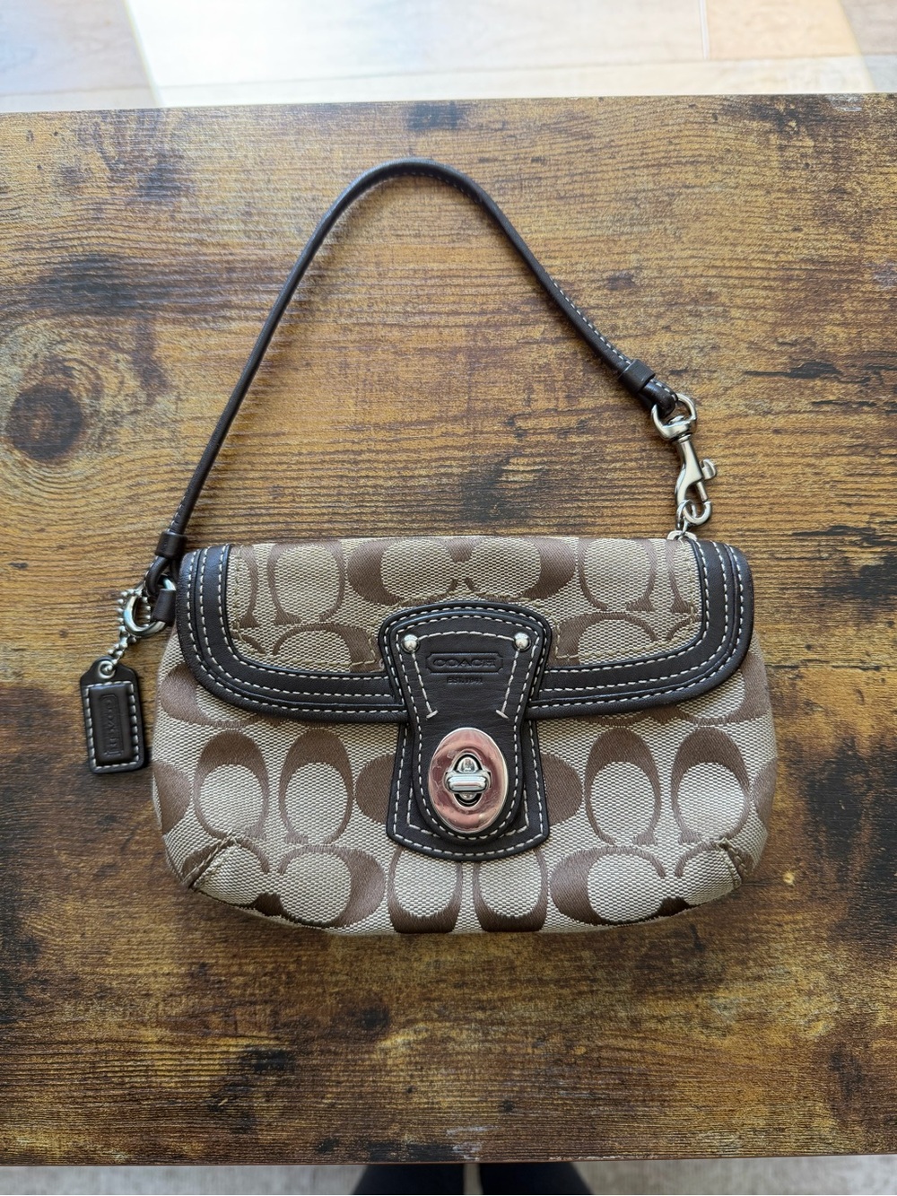 Coach legacy turnlock wristlet